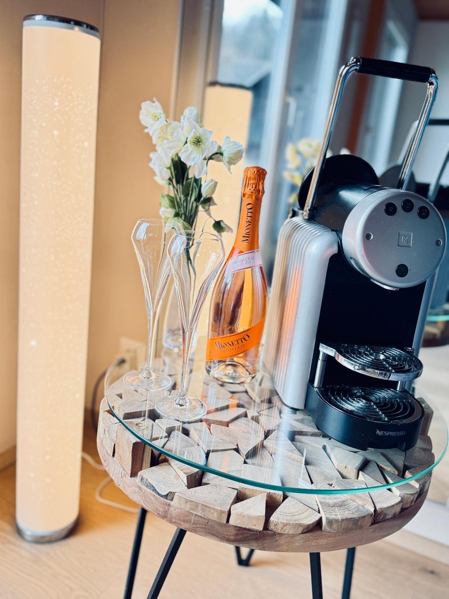 Eva'S Seeblick Krattigen Buitenkant foto