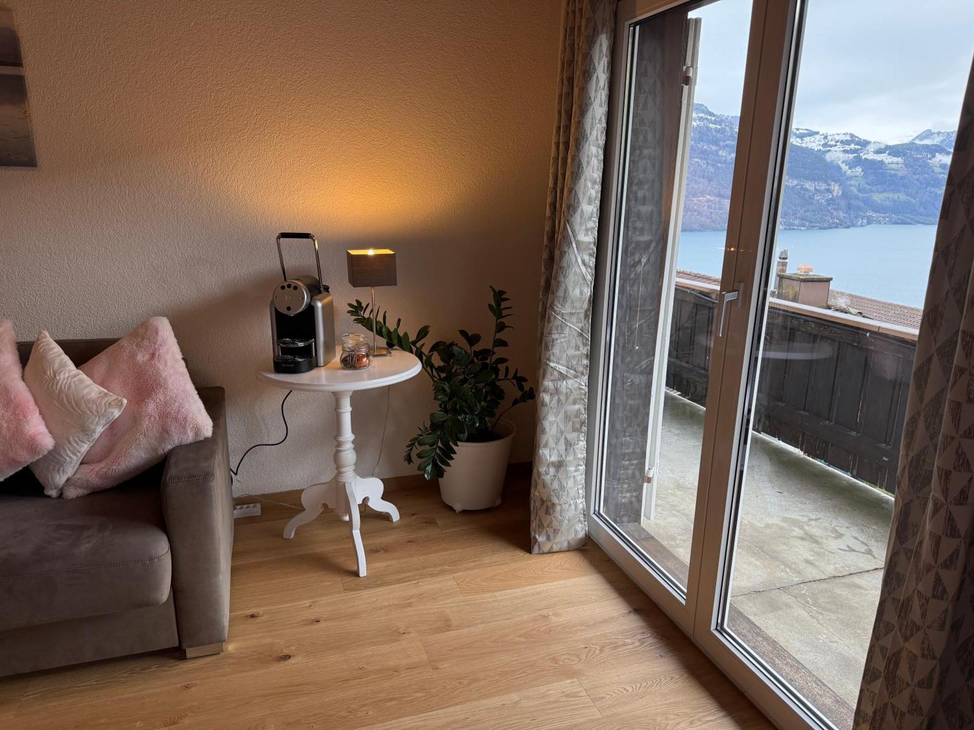 Eva'S Seeblick Krattigen Kamer foto